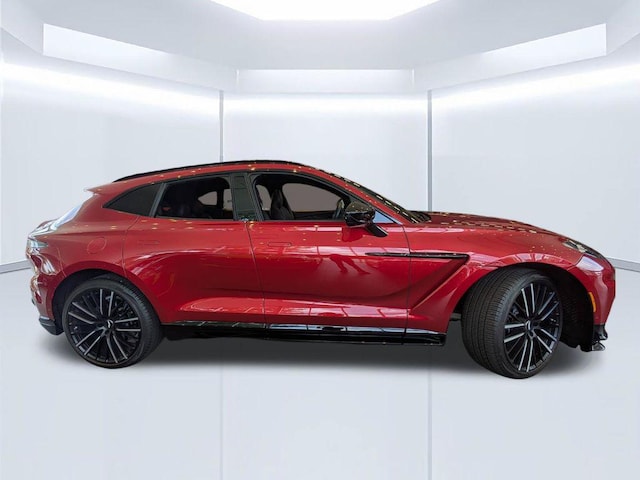 aston martin dbx 2024 SD7VUJBW4RTV09845 image aston martin dbx 2024 SD7VUJBW4RTV09845 image